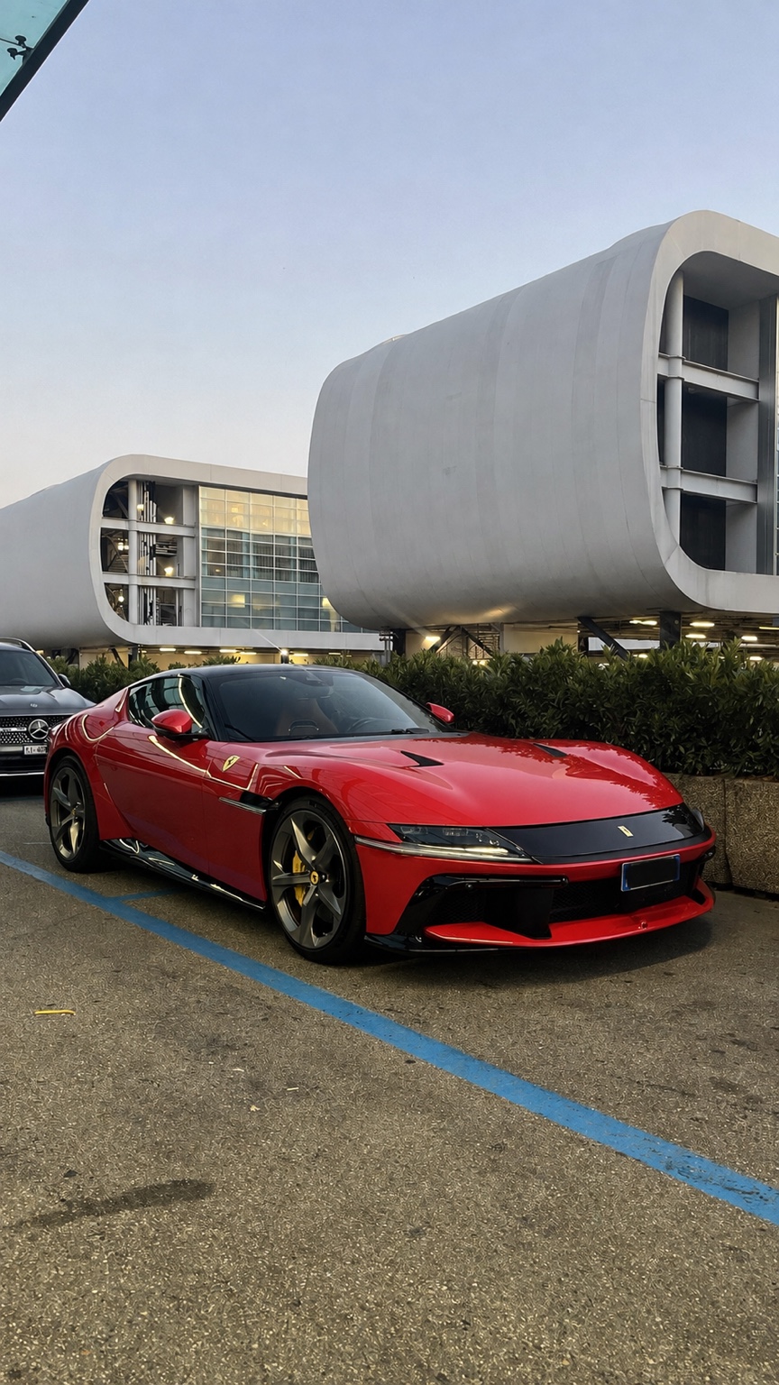 Ferrari 12Cilindri in Rosso real vehicle
