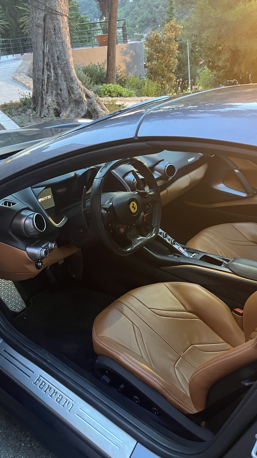 Ferrari 812 GTS real photo 9