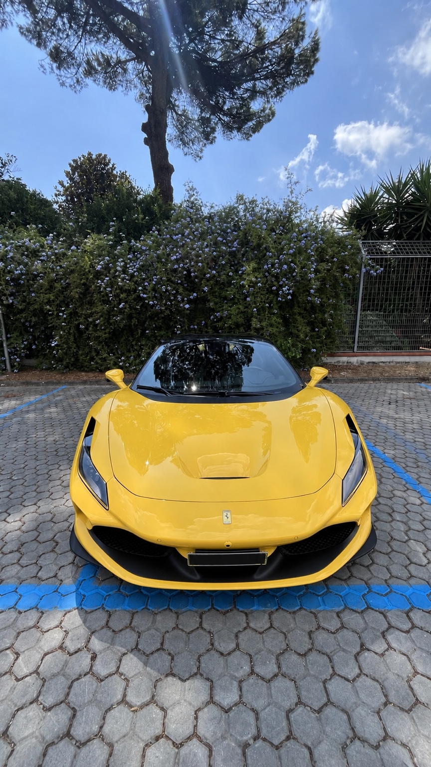 Ferrari F8 Spider real photo 7