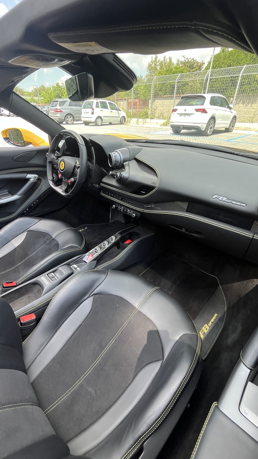 Ferrari F8 Spider real photo 9