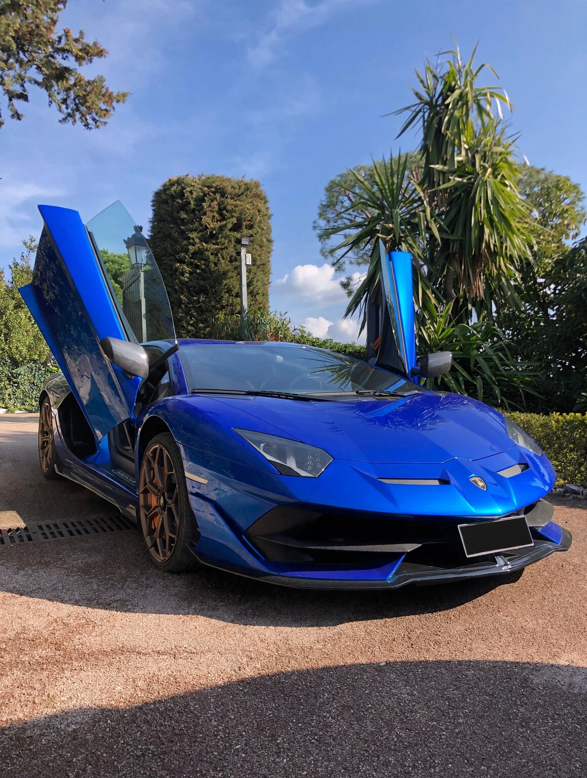 Lamborghini Aventador SVJ real photo 3