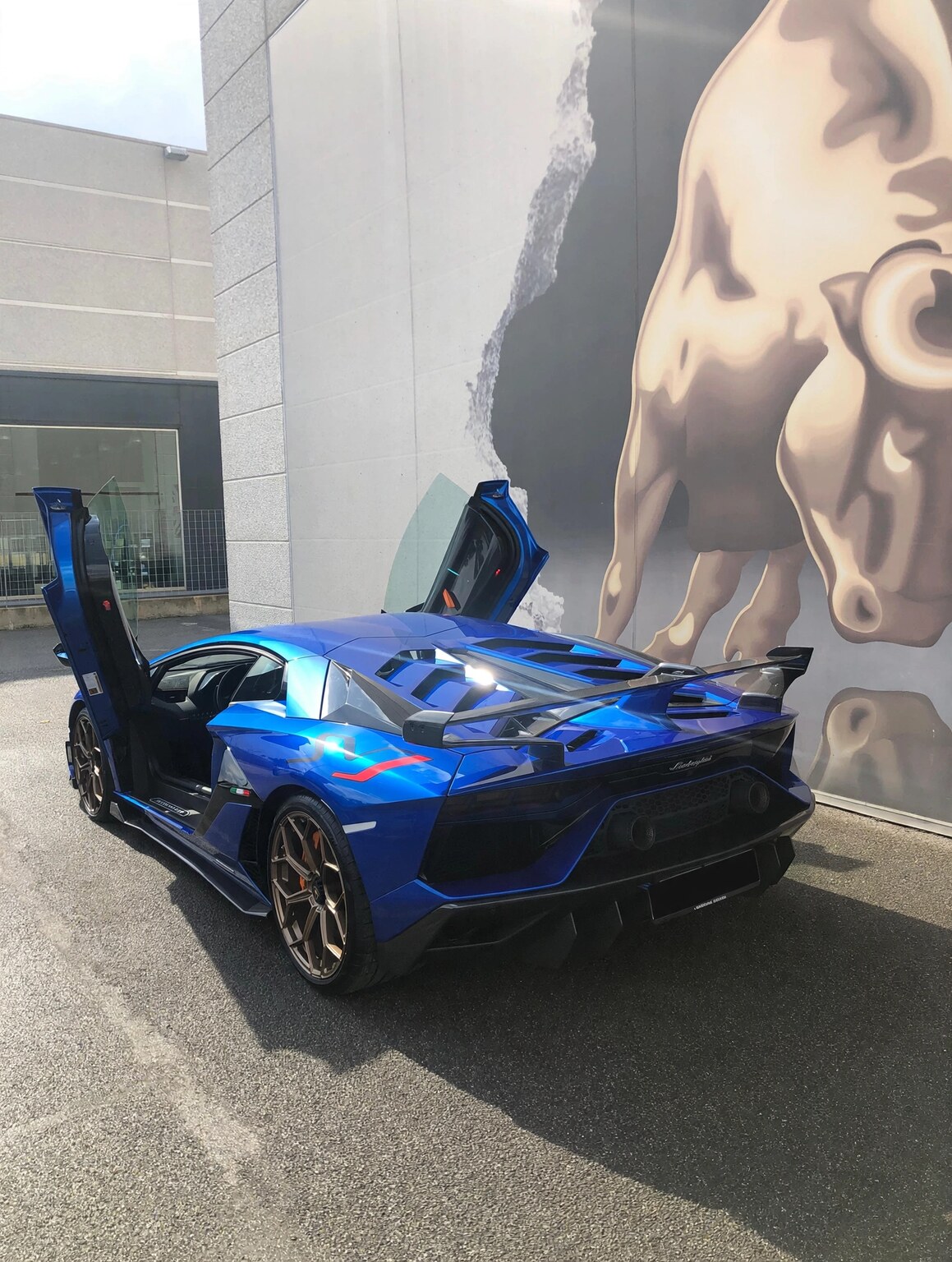 Lamborghini Aventador SVJ real photo 5