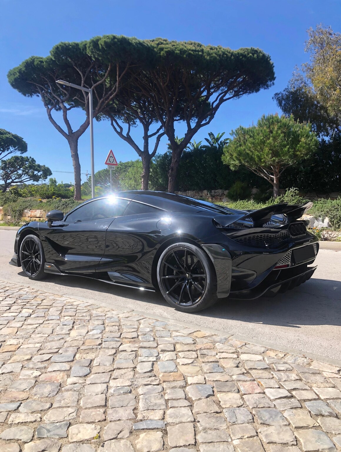 McLaren 765LT real photo 4