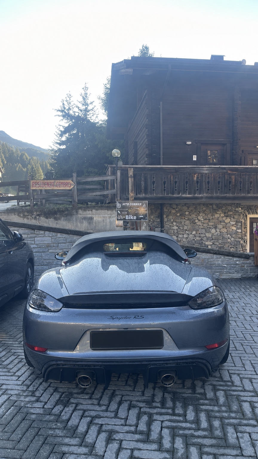 Porsche 718 Spyder RS real photo 6